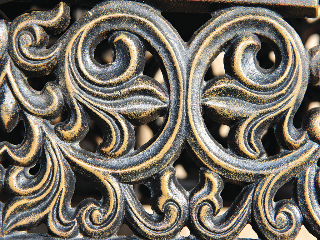 Слюдяная эмаль Oikos Novalis Ecosmalto Ferromicaceo. Покраска кованных изделий в два цвета